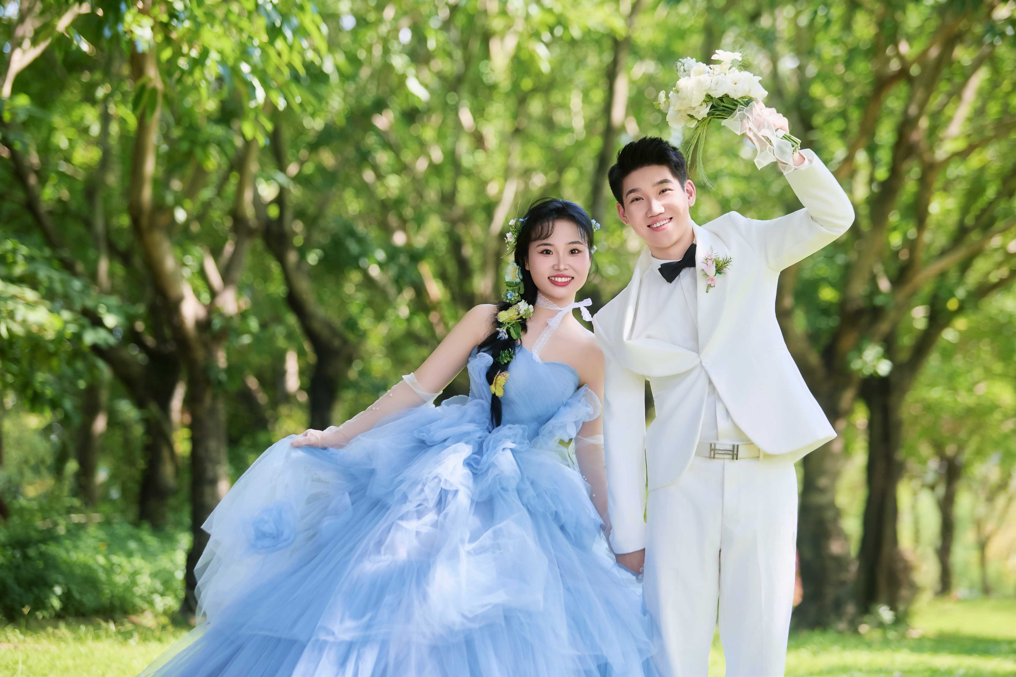 孙慧琳与刘涛的森系婚纱照4